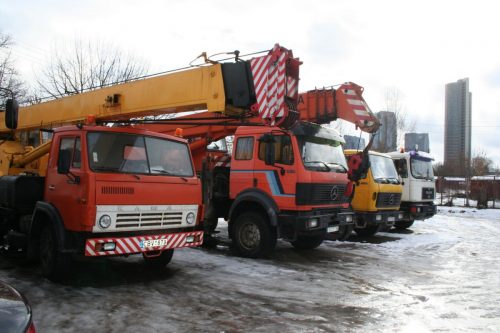 KRANO NUOMA, Autokrano PASLAUGOS