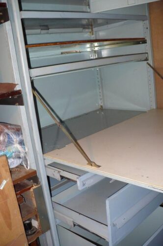 Gaminame ir parduodame metalinius baldus