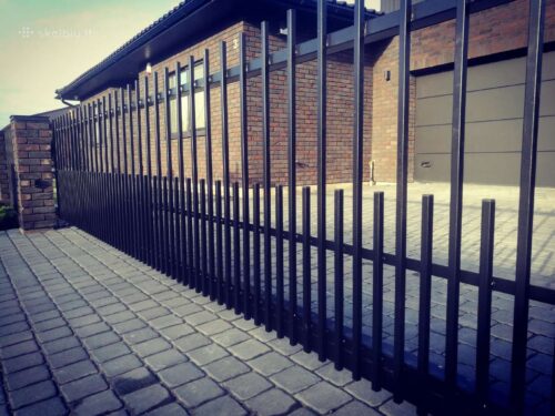 TVORA, VARTAI pardavimas ir montavimo darbai, miltelinis dažymas