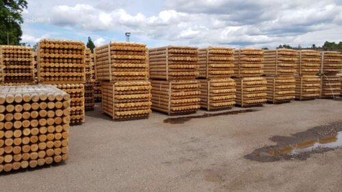 Mediniai tekinti impregnuoti kuolai