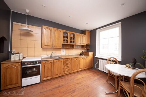 Parduodu erdvų 2- k butą Rusnėje 81.25 m2