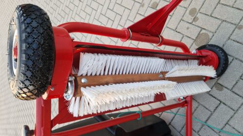 уборочная машина для газонов