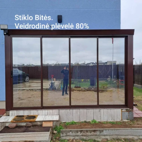 VEIDRODINĖS PLĖVELĖS KLIJAVIMAS